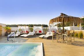 Holiday Homes With Private Garden, Summer Pool