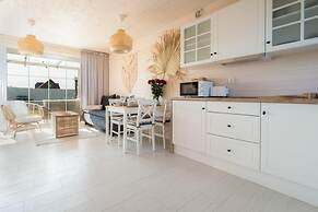 Holiday Homes With Private Garden, Summer Pool