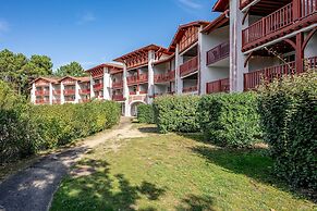 Stunning Landes Pine Apartment for 5