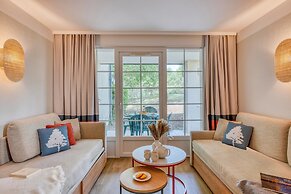 Stunning Landes Pine Apartment for 5