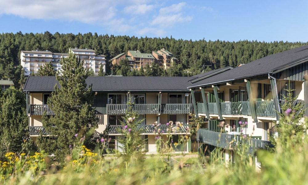 Charming Pyrenees Mountain Getaway
