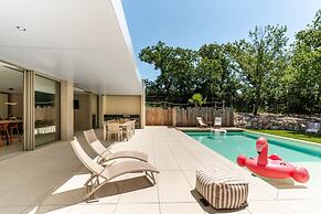 Villa Joy Pool Sauna River Escape