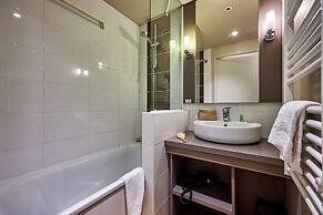 Courseulles Family Apartment for 6