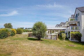 Courseulles Family Apartment for 6