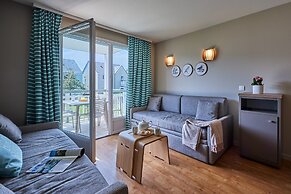 Courseulles Family Apartment for 6
