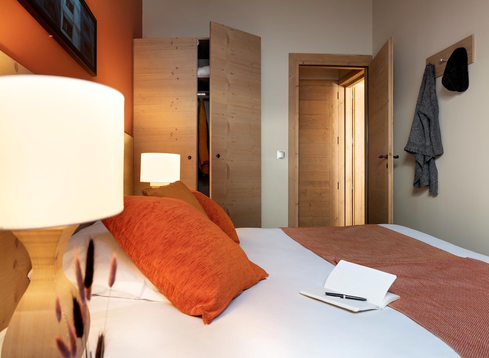 Retreat With Spa Access
