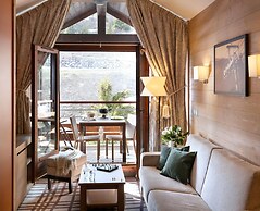 Retreat With Spa Access