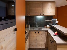 Retreat With Spa Access
