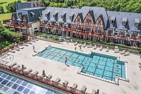 Aesthetic Normandy House for 6 With Pool