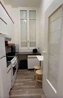 1bdr/2p Apt - Near Monceau et Arc de Triomphe