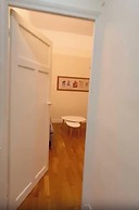 1bdr/2p Apt - Near Monceau et Arc de Triomphe