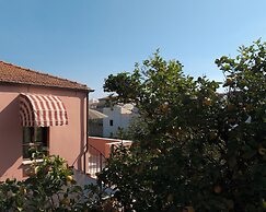 Spartacus Garden