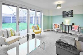 House Sleeps 8 With Wifi