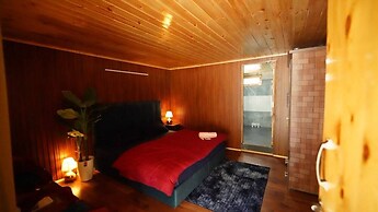The Alpine Hut