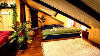 The Alpine Hut