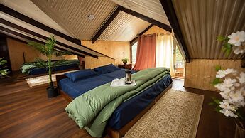 The Alpine Hut