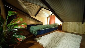 The Alpine Hut