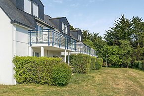 Scenic 6-person Duplex Retreat