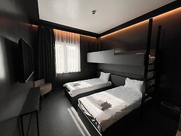 AMISTAT Hub Hostel Budapest