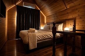 City Bungalow Hotel