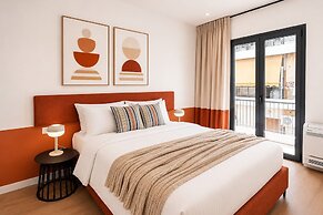 LIV - Upscale Athenian Apartment 3A