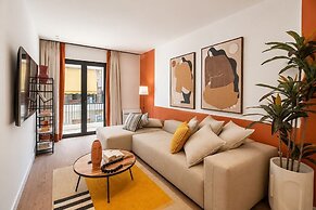LIV - Upscale Athenian Apartment 3A