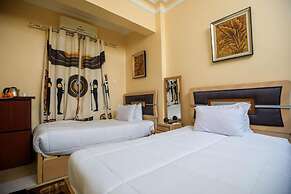 Bella Casa Pyramids Inn