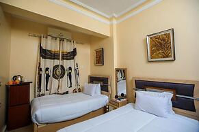 Bella Casa Pyramids Inn