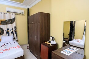 Bella Casa Pyramids Inn