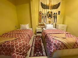 Bella Casa Pyramids Inn