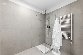 Ice Apartments