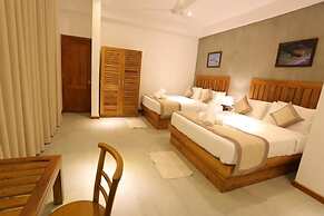 Lotus Lake Residence - Kandy