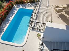 Mediterranean Dream Villa With Pool
