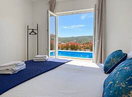 Mediterranean Dream Villa With Pool