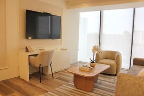Modern & Comfortable Apartment
