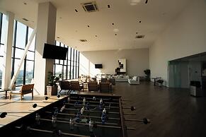 Modern & Comfortable Apartment