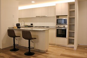 Modern & Comfortable Apartment