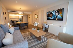 Modern & Comfortable Apartment