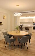 Modern & Comfortable Apartment