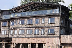 The Treetops Lodge