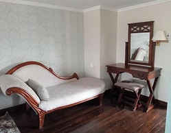 The Treetops Lodge
