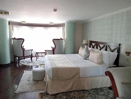 The Treetops Lodge