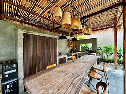 Villa Chempaka Chill by Alfred in Bali