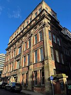 Modern 2BR Apartment Leeds Centre