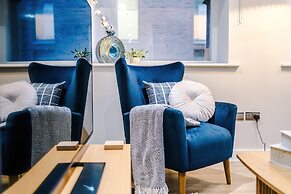 Modern 2BR Apartment Leeds Centre