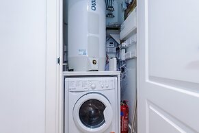 Modern 2BR Apartment Leeds Centre