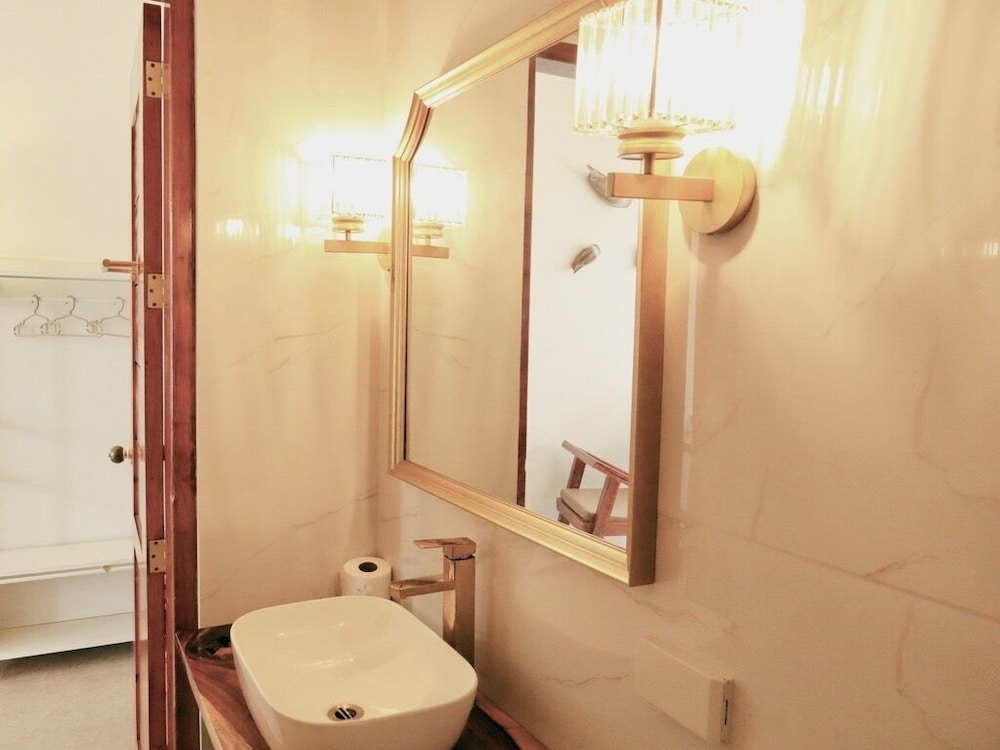 Binucot Pearl Boutique Resort