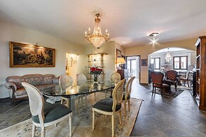 Classic City Stay 1BR in Historic Location