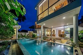 A Cliff Residence Villa
