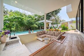 A Cliff Residence Villa